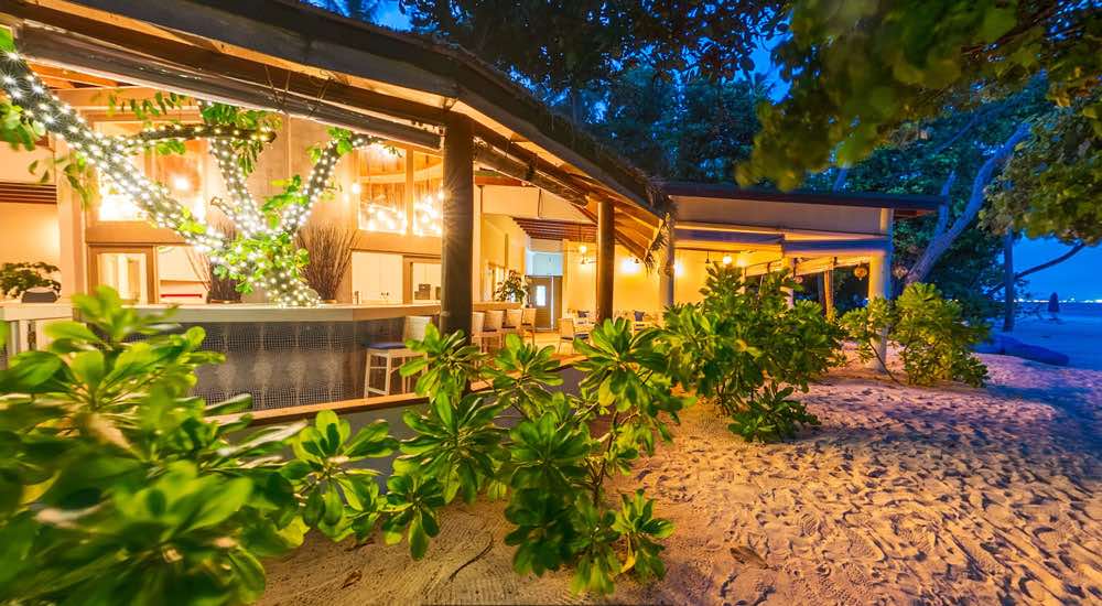 Lagoon Pool Villa at Malahini Kuda Bandos thumbnail 7